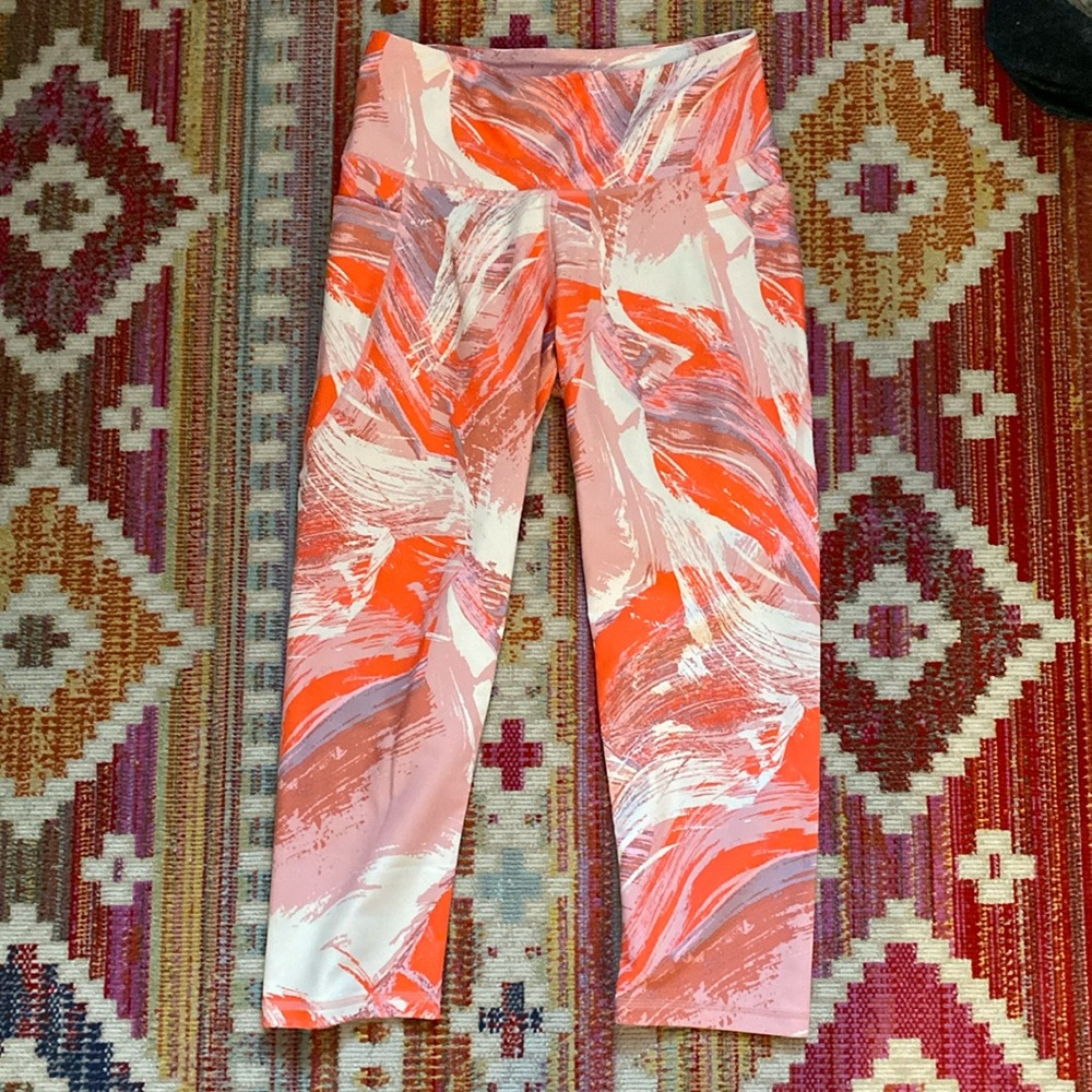 3/$15! Old Navy Powersoft Crop Leggings